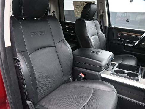 Used 2015 RAM 1500 Laramie w/ Convenience Group image 16