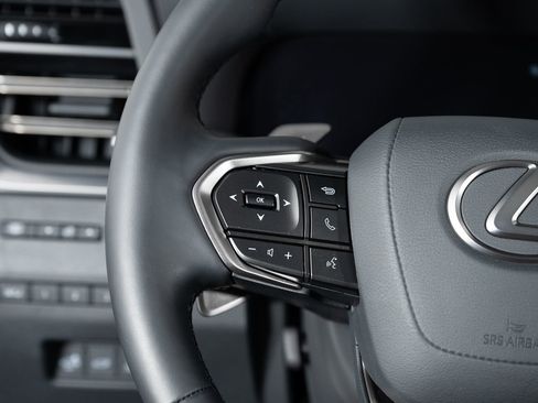 Used 2025 Lexus GX 550 image 33