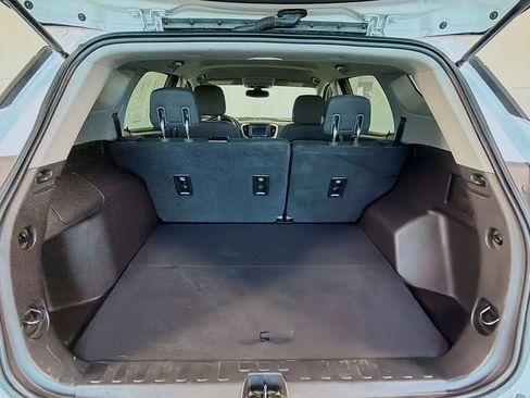 Used 2019 GMC Terrain SLE image 24