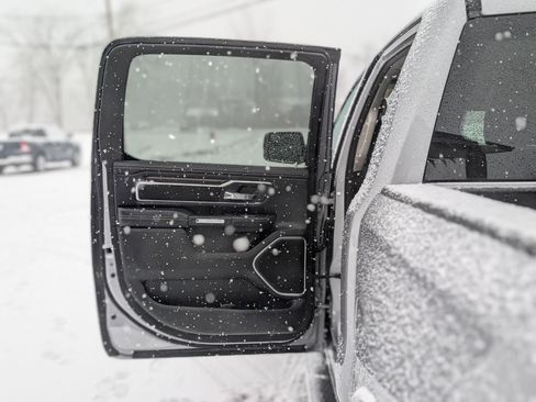 Used 2022 RAM 1500 Laramie image 39