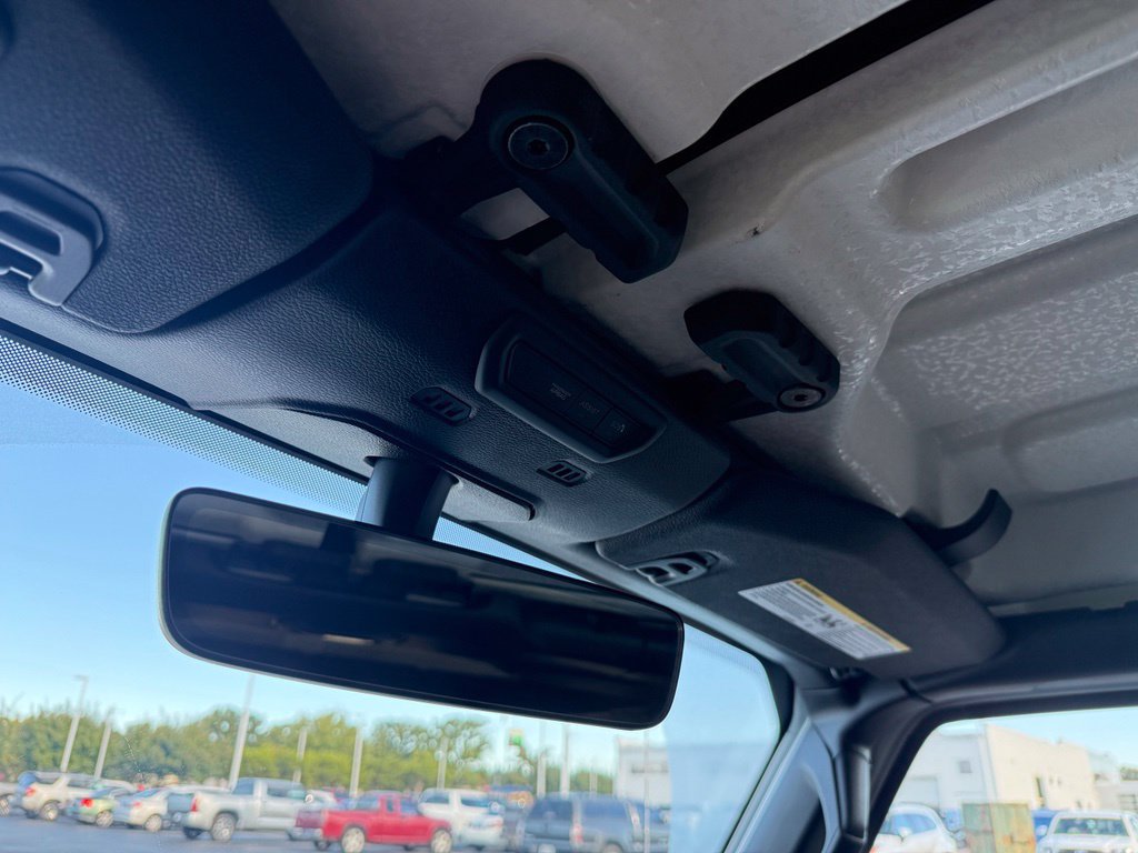 Used 2020 Jeep Wrangler Unlimited Sahara AWD/4WD image 30