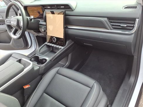 Used 2026 GMC Terrain Denali image 16