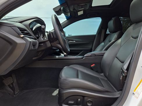 Certified 2025 Cadillac CT4 Luxury RWD image 16