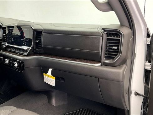 Used 2026 GMC Sierra 1500 Elevation w/ X31 Off-Road Package AWD/4WD image 9