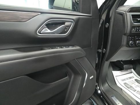 Used 2024 Chevrolet Tahoe Z71 w/ Luxury Package image 14