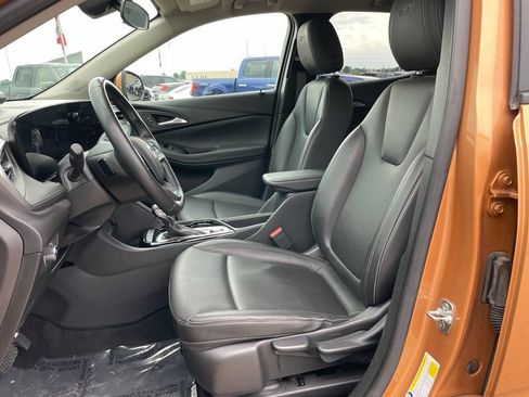 Used 2024 Buick Encore GX Sport Touring AWD/4WD image 7
