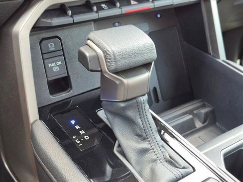 Certified 2025 Toyota Tundra Limited AWD/4WD image 12