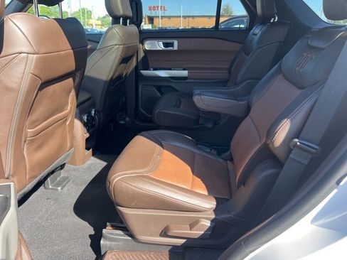 Certified 2021 Ford Explorer King Ranch w/ Premium Technology Package image 25