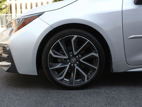 Used 2022 Toyota Corolla SE FWD image 11