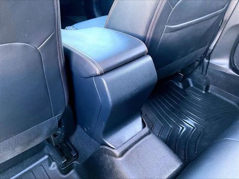 Used 2018 Subaru Crosstrek 2.0i Limited image 29