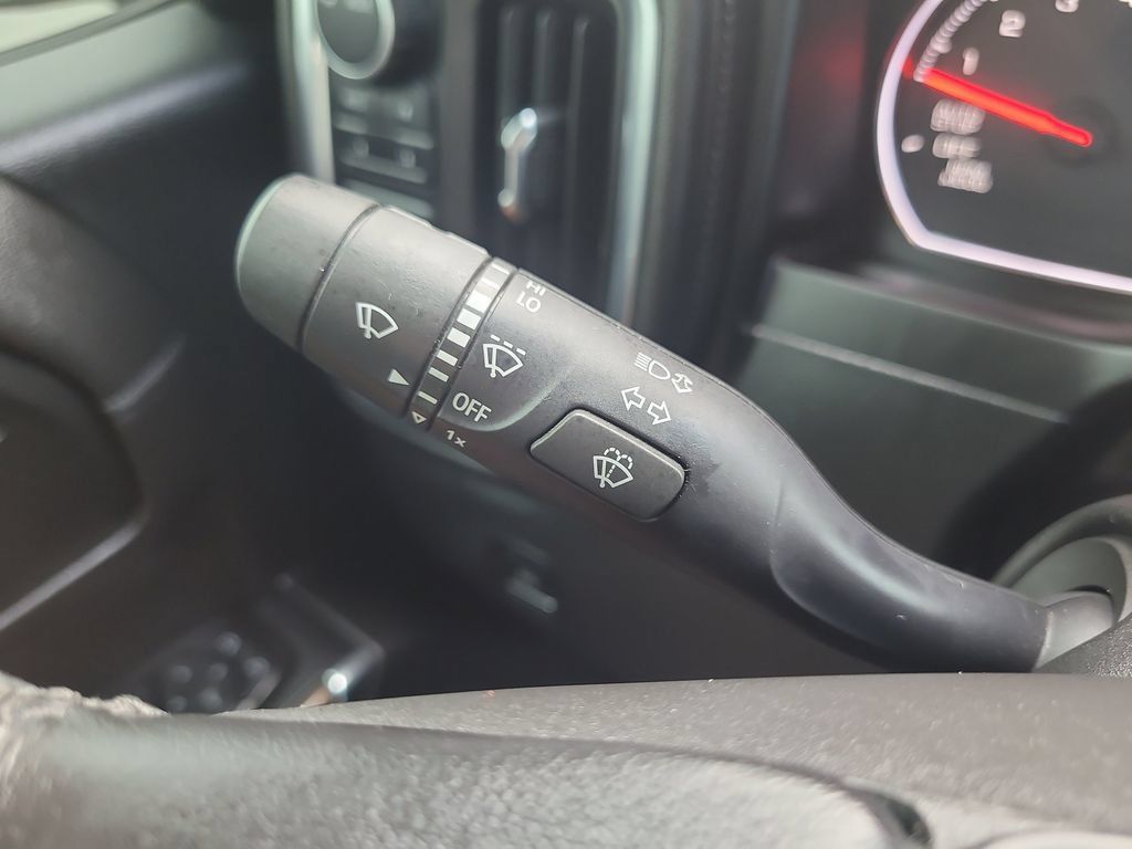 Used 2020 Chevrolet Silverado 1500 LT w/ All-Star Edition AWD/4WD image 32