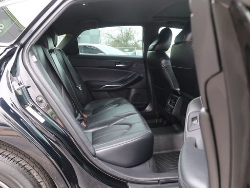 Used 2019 Toyota Avalon XLE w/ Moonroof Package FWD image 22