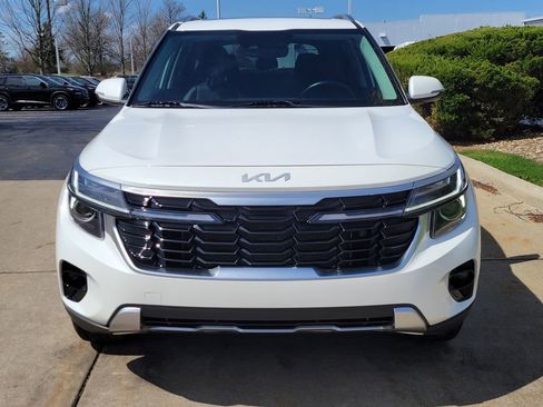Used 2024 Kia Seltos EX AWD/4WD image 8