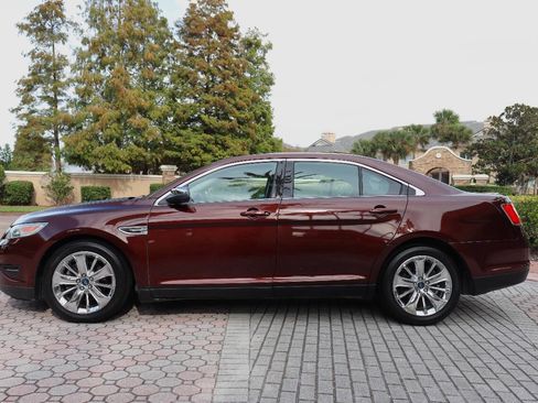 Used 2012 Ford Taurus Limited image 2
