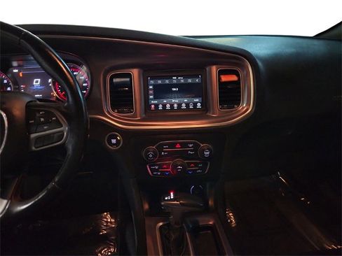 Used 2021 Dodge Charger SXT w/ Leather Interior Group image 16