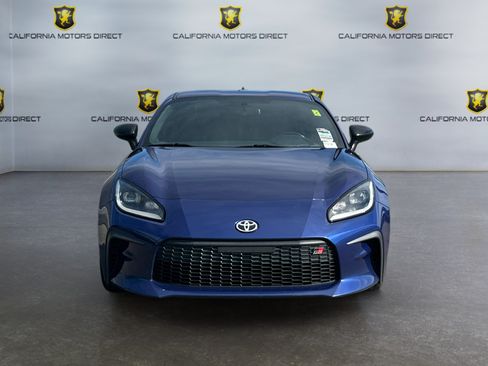 Used 2023 Toyota GR86 RWD image 8