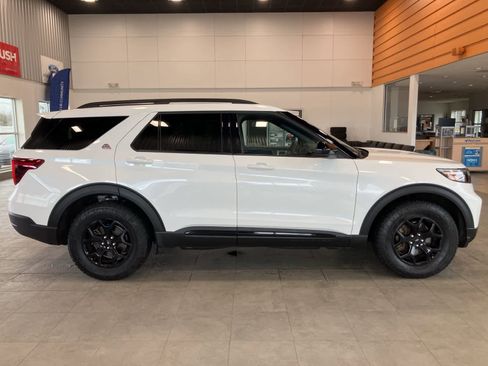 Used 2024 Ford Explorer Timberline w/ Timberline Technology Package image 4