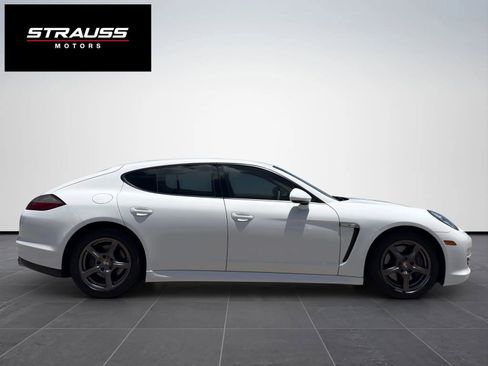 Used 2011 Porsche Panamera 4 AWD/4WD image 5