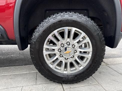 Used 2023 Chevrolet Silverado 2500 High Country w/ Safety Package II AWD/4WD image 29