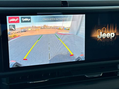 New 2025 Jeep Gladiator Mojave image 23