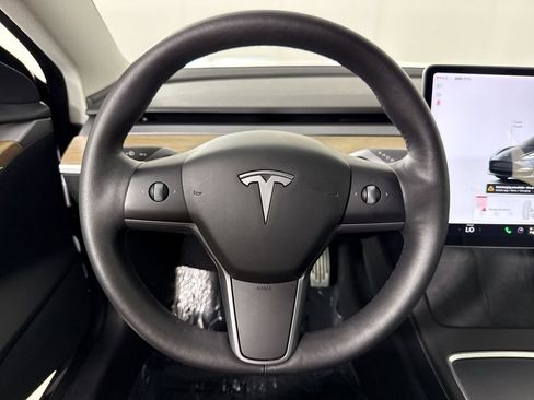 Used 2022 Tesla Model 3 Long Range AWD/4WD image 35