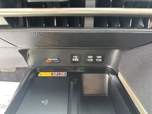 Used 2025 Toyota Camry LE FWD image 20