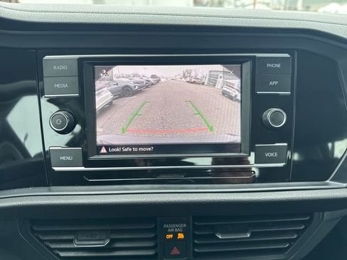 Certified 2024 Volkswagen Jetta SE image 26