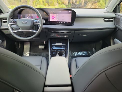 New 2026 Audi Q3 quattro 2.0T image 13