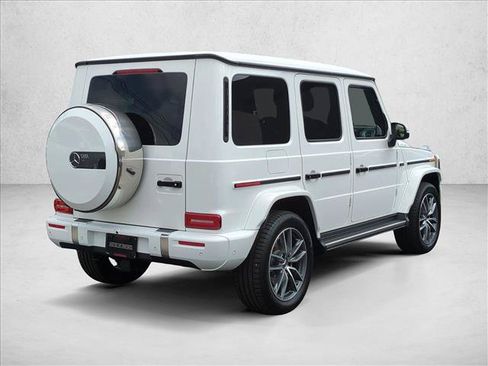 Used 2025 Mercedes-Benz G 550 image 5