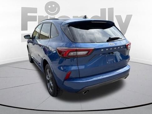 Used 2023 Ford Escape ST-Line Select AWD/4WD image 5