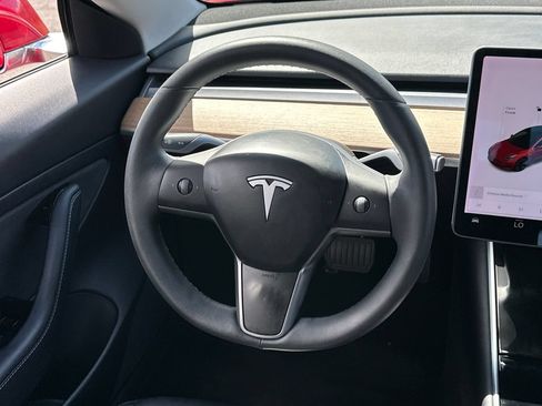 Used 2020 Tesla Model 3 Standard Range Plus RWD image 17