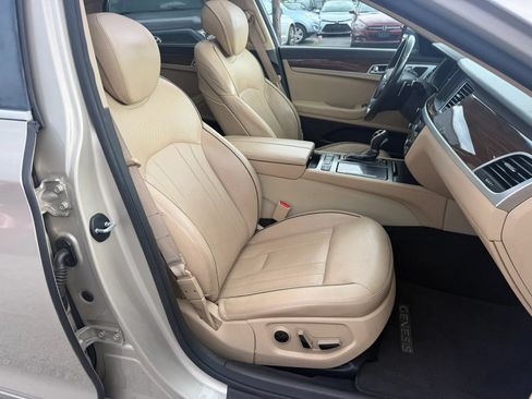 Used 2015 Hyundai Genesis 3.8 w/ Option Group 03 RWD image 11