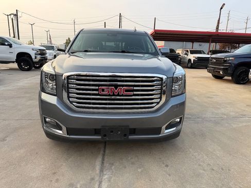 Used 2019 GMC Yukon SLT w/ Premium Edition image 2