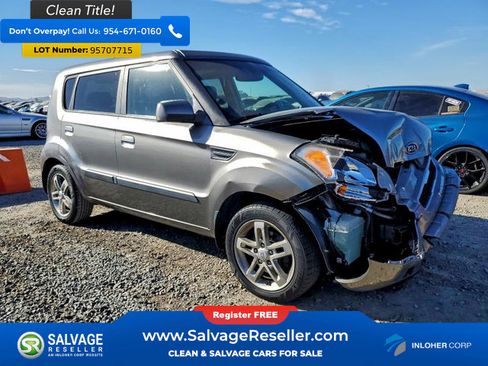 Used 2010 Kia Soul + image 5
