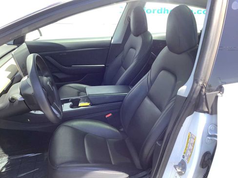 Used 2020 Tesla Model 3 Standard Range Plus RWD image 11