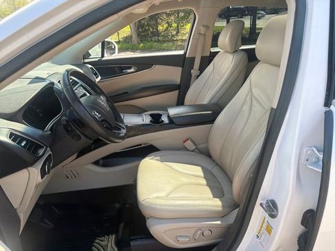 Used 2017 Lincoln MKX Select w/ Lincoln MKX Climate Package AWD/4WD image 32