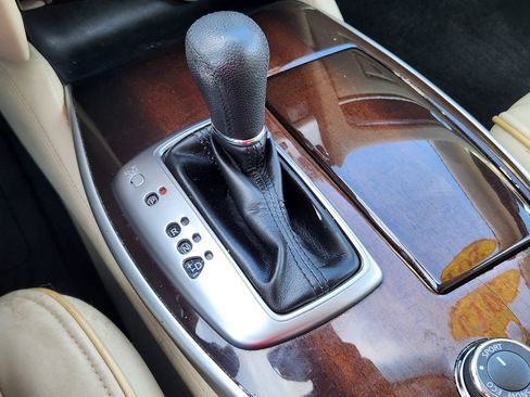 Used 2015 INFINITI QX60 AWD w/ Deluxe Touring Package image 22