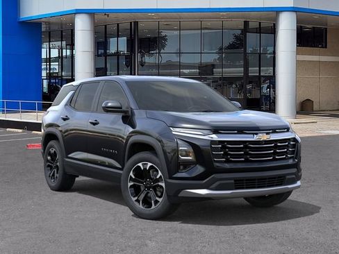 New 2027 Chevrolet Equinox LT w/ Convenience Package II FWD image 7