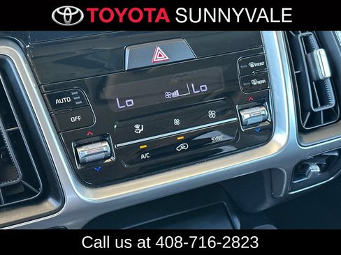 Used 2021 Kia Sorento EX FWD image 25