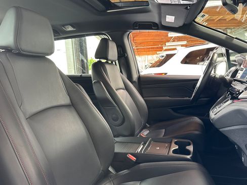 Used 2025 Honda Odyssey Sport-L image 31