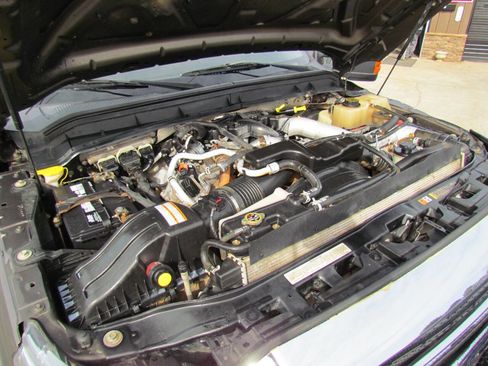 Used 2016 Ford F250 Lariat w/ FX4 Off-Road Package image 22