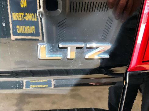 Used 2023 Chevrolet Silverado 1500 LTZ w/ LTZ Convenience Package II image 29