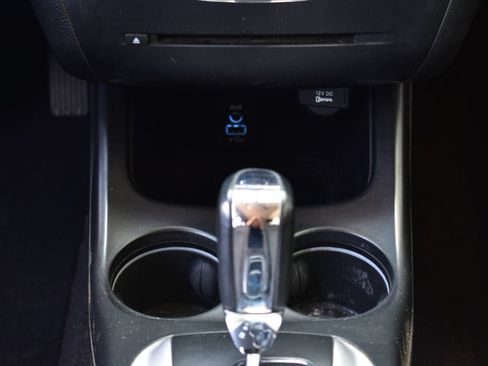 Used 2020 Dodge Journey SE w/ SE Popular Equipment Group FWD image 35