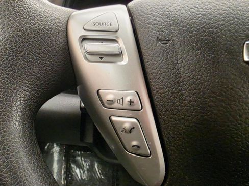 Used 2016 Nissan Versa S Plus FWD image 19