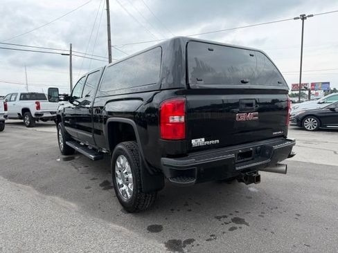 Used 2018 GMC Sierra 2500 Denali w/ Duramax Plus Package AWD/4WD image 8