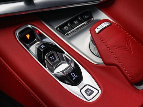 Used 2022 Chevrolet Corvette Stingray Premium Cpe w/ Z51 Performance Package RWD image 23
