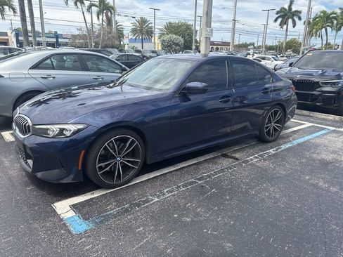 Used 2023 BMW 330i Sedan w/ M Sport Package RWD image 10