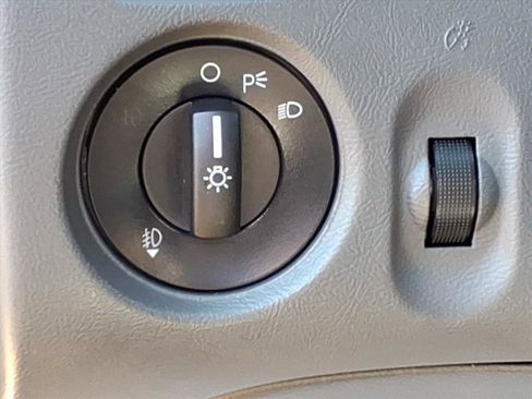 Used 2011 Ford Ranger XLT image 11