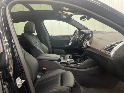 Used 2025 BMW X4 xDrive30i AWD/4WD image 10