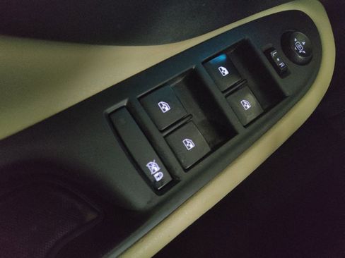 Used 2018 Buick Envision Preferred image 27